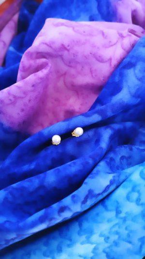 BRINCO PÉROLA DOURADO